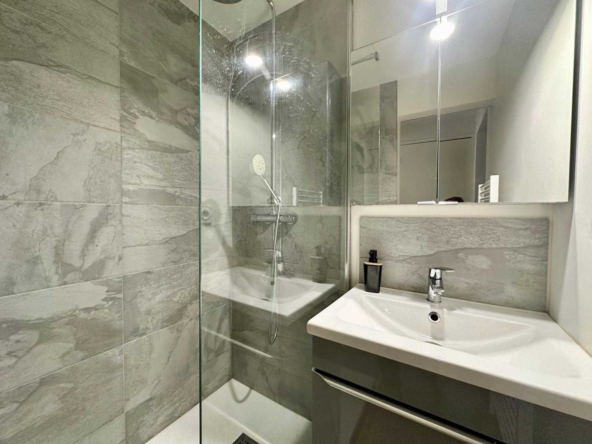 L'Haussmannien, Splendide Et Lumineux Apartment Limoges Bagian luar foto