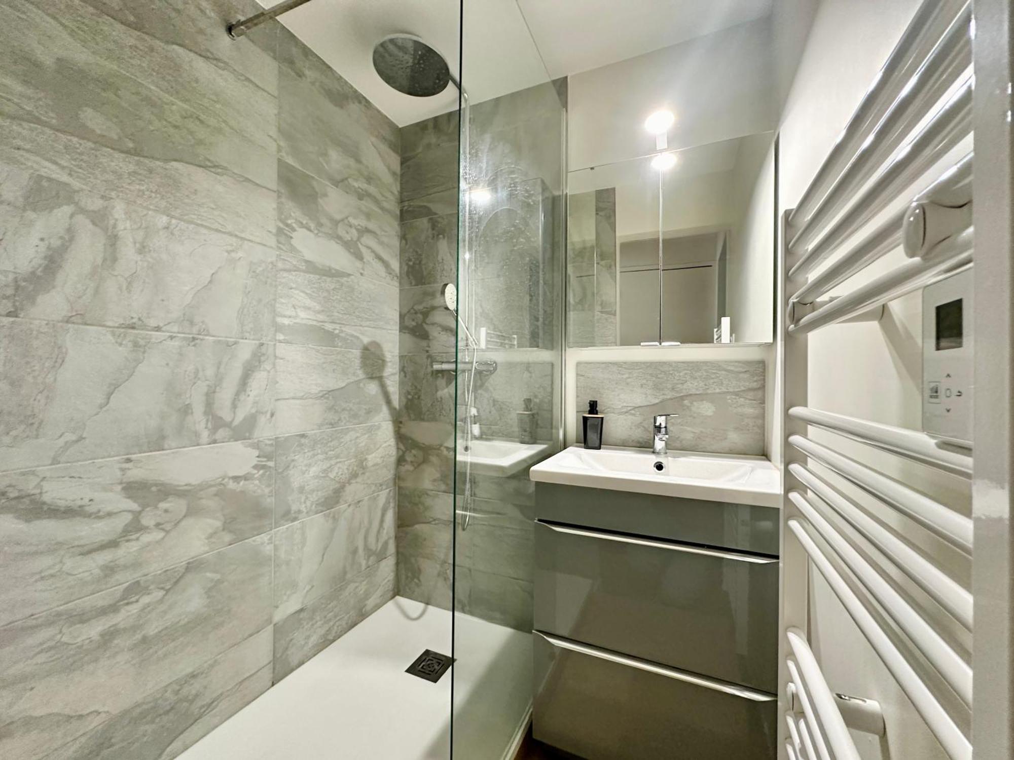 L'Haussmannien, Splendide Et Lumineux Apartment Limoges Bagian luar foto